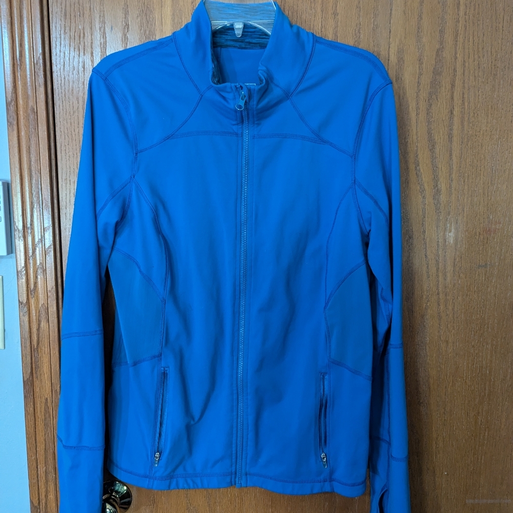 Kirkland blue fullzip size L